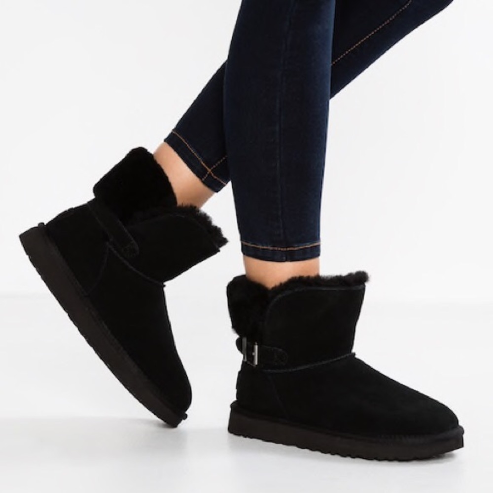 Ugg mini boots